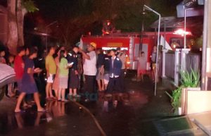 Rumah Lantai Dua di Jember Terbakar Saat Buka Puasa