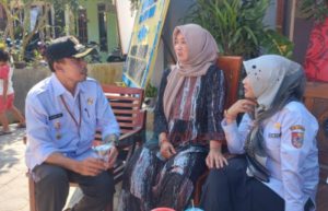 AKD Jember Sikapi Isu Miring Kejadian Kades ‘Ambruk’ Saat Nyanyi Bareng Biduan