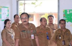 Bupati Nias Pantau Pelaksanaan Ujian Akhir SMP