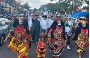 Dikawal Tiga Raksasa “Ta’ Buta’an” Saat Daftar Caleg ke KPU Jember, Doa Hattrick PKB
