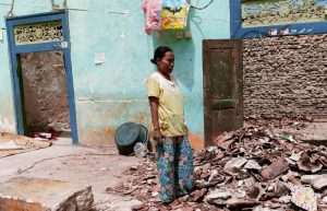 Rumah Ambruk di Giliraja, Tak Pernah Tersentuh Bantuan Pemerintah?