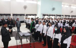 Bupati Sumenep Sematkan Pesan Kembangkan Kemampuan Saat Lantik 317 Pejabat Fungsional