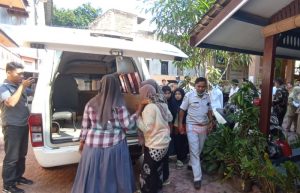 Diduga Keracunan Makanan, Ratusan Santri di Bondowoso Dilarikan Ke Rumah Sakit