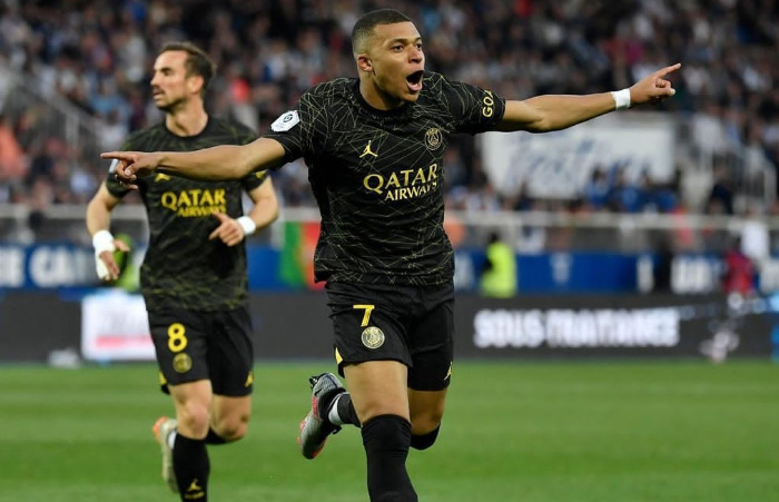 Foto: Kylian Mbappe, pemain bintang PSG yang sejak kemarin dikabarkan diincar oleh Real Madrid pada bursa transfer nanti. (Instagram / k.mbappe)