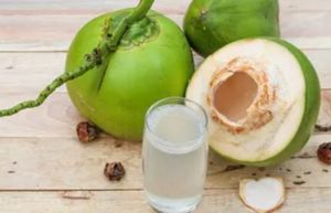 Dikenal Sebagai Obat Dehidrasi, Ternyata Ini Sejumlah Manfaat Air Kelapa Muda