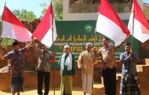 Menyambut HUT Kemerdekaan RI ke-78, PR GP Ansor Palengaan Kibarkan 500 Bendera