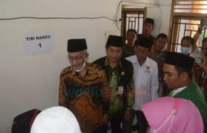 Peringati HUT Kemerdekaan RI ke-78, Bupati Salwa Hadiri Khitanan Masal di Kecamatan Binakal