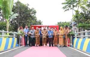 Bupati Jember Resmikan Jembatan Penghubung Antar Desa di Kecamatan Tanggul