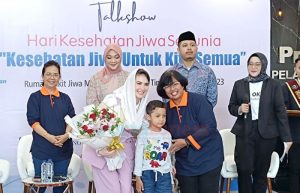 Arumi Bachsin Berbagi Tips Keharmonisan Rumah Tangga dan Kesehatan Mental di RSJ Menur