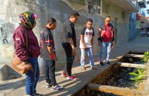 Bacaleg PKN Jember Ini Respon Keluhan Warga Soal Selokan Mampet