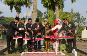 Peringati Hari Pahlawan ke-78, Bupati Jember dan Jajaran Forkopimda Gelar Ziarah Nasional