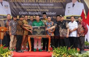 Resmikan Jembatan Penghubung Desa, Bupati Jember: untuk dongkrak perekonomian masyarakat
