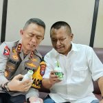 Foto: Ketua PWI Provinsi Jawa Timur, Lutfil Hakim (kanan) dalam sebuah kegiatan.