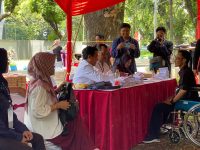 Caption: KPU Jember menggelar simulasi pemungutan dan penghitungan suara, serta penggunaan aplikasi SIREKAP, Rabu (31/1/2024).