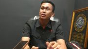 Caption: Kasat Reskrim Polres Jember, AKP Abid Uais Al-Qarni Aziz saat dikonfirmasi di Mapolres Jember.