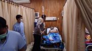 Foto: Korban pembacokan di depan Cafe Rolas, Jalan Gajahmada, Kecamatan Kaliwates, Kabupaten Jember, Jawa Timur. Selasa (13/02/2024) dini hari.
