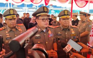 Pj. Gubernur Jatim Tekankan Satpol PP Bertugas Sesuai SOP, Juga Humanis