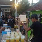 Foto: Sejumlah anak punk Jember saat mengikuti Buka Puasa Bersama dan Pengajian Akbar di Ponpes Al Ghofilin Jember.