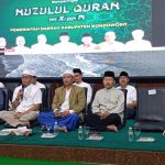 Foto: Pj Bupati Bondowoso, Bambang Soekwanto, saat menyampaikan sambutan peringatan malam Nuzulul Qur'an, di Pendopo Bupati, Rabu malam (27/3/2024).