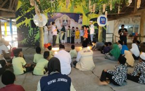 Puluhan Anak Yatim Bermain di Rumah Kucing, Torehkan Senyum Jelang Berbuka Puasa