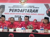 Foto: Ketua Tim Penjaringan Calon Bupati dan Wabup PDI Perjuangan Jember Edi Cahyo Purnomo, saat konferensi pers di Jember, Sabtu (20/4/2024).
