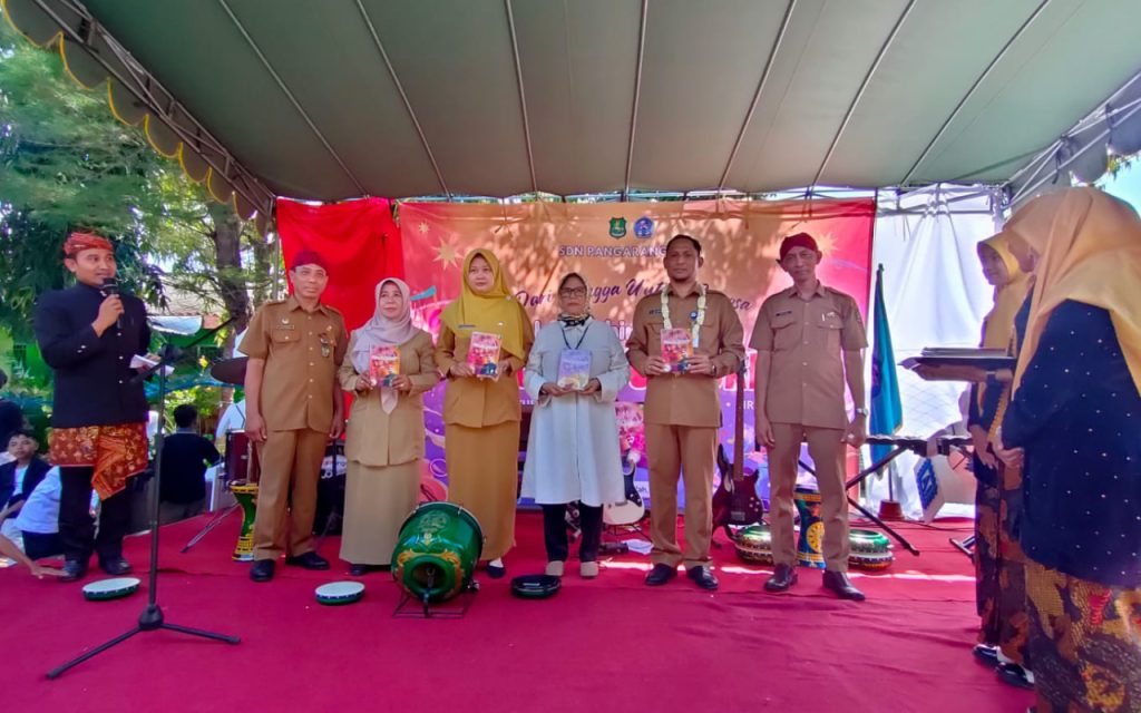 Kadisdik Sumenep Apresiasi Launching Buku Karya Guru SDN Pangarangan 3