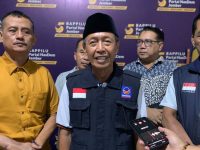 Foto: Ketua DPD Partai NasDem Jember Marsuki, saat dikonfirmasi sejumlah wartawan, Selasa (30/4/2024) petang.