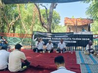 Foto: Disbudporapar Kabupaten Sumenep, saat menggelar pembinaan Pokdarwis tahun 2024, di Wisata Pantai Matahari Desa Lobuk. Rabu (15 Mei 2024).