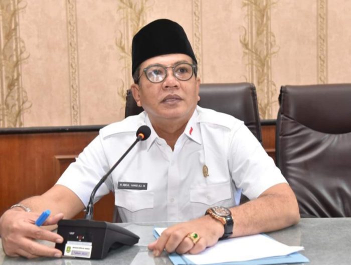 FOTO: Ketua DPRD Sumenep, KH. Abdul Hamid Ali Munir. (Dok. Humas dan Protokol Sekretariat DPRD Kabupaten Sumenep for wartazone.com).