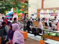 Foto: Aktivitas pelayanan di Mall Pelayanan Publik (MPP) Kabupaten Sumenep, Madura, Jawa Timur.