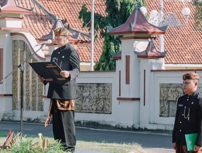 Foto: Pemerintah Kabupaten Pamekasan saat menggelar upacara Kesaktian Pancasila di lapangan Pendapa Agung Ronggosukowati.
