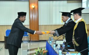 Bupati Sumenep Raih Gelar Doktor Ilmu Sosial di Universitas Merdeka Malang