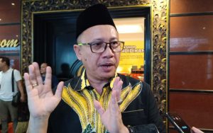 FOTO: Anggota Komisi X DPR RI, H.M Nur Purnamasidi, saat dikonfirmasi sejumlah wartawan disela kunjungannya ke Jember, Rabu (24/7/2024).