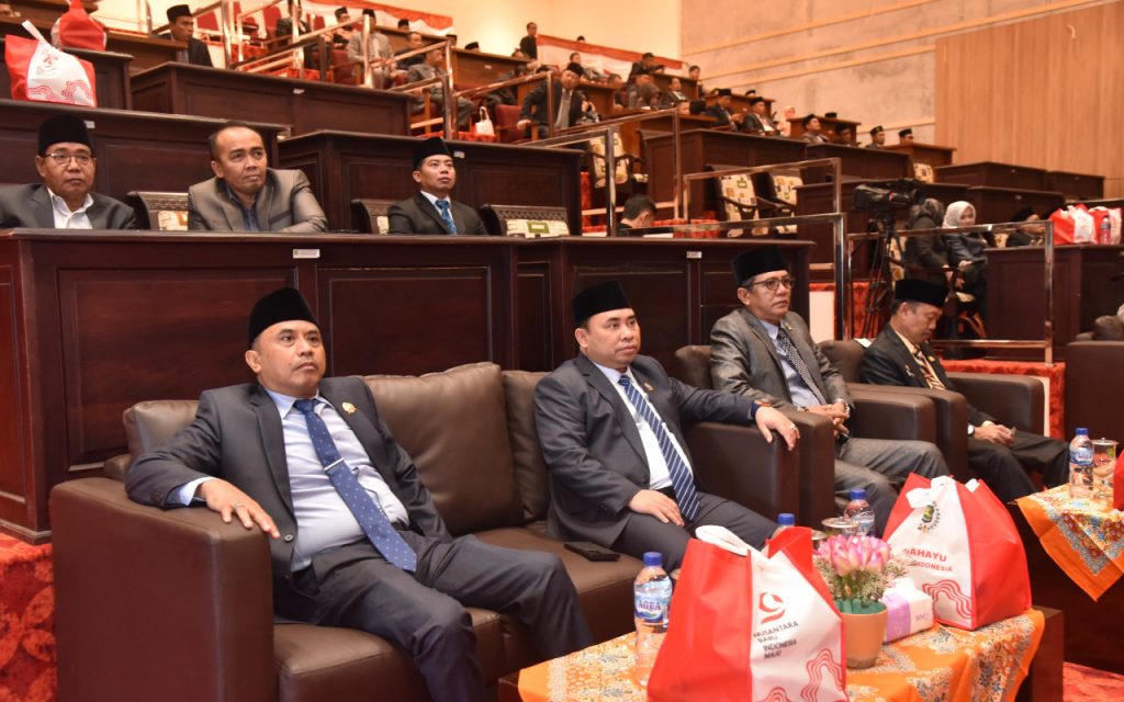 Momentum Kemerdekaan, DPRD Sumenep Dengarkan Pidato Kenegaraan di Gedung Baru