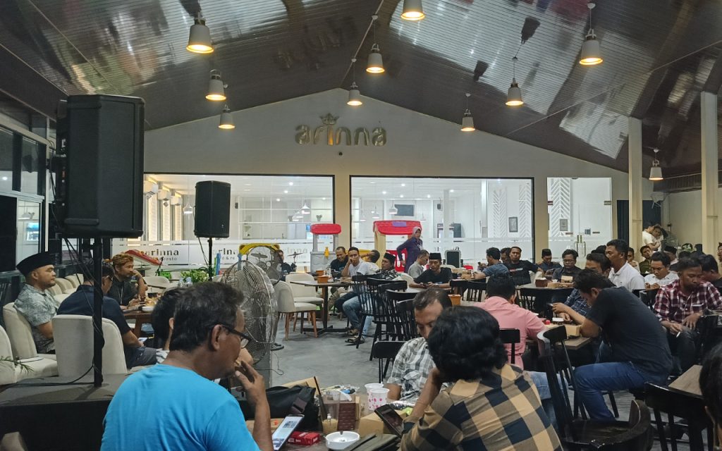 Menuju Pilkada Berkualitas, Bawaslu Sumenep Gelar Diskusi Pengawasan Bersama Jurnalis dan Aktivis