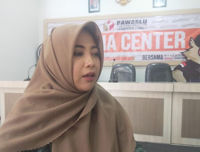 FOTO: Kordiv Pencegahan, Parmas dan Humas Bawaslu Jember, Wiwin Riza Kurnia.