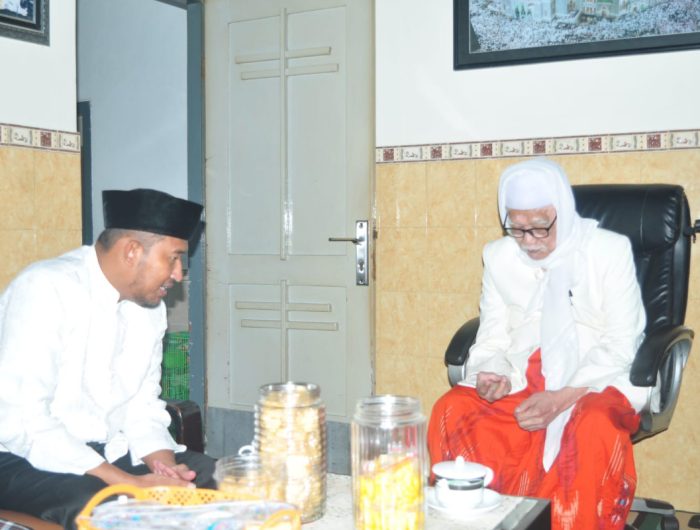 FOTO: Calon Bupati Sumenep Achmad Fauzi Wongsojudo saat silaturrahmi ke Pondok Pesantren (Ponpes) Lirboyo, Kota Kediri, Senin (30/9/2024).