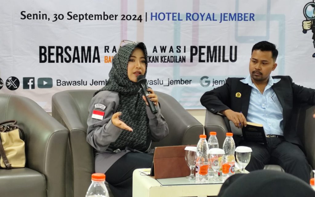 Bawaslu Jember Gandeng Kesenian Lokal, Sosialisasikan Pengawasan Pemilu dan Deklarasi Pilkada Damai
