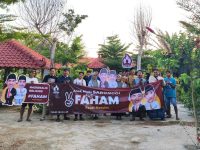 FOTO: Pemuda yang tergabung dalam Tunas Muda Achmad Fauzi (AF) dari Saronggi deklarasi pemenangan untuk pasangan Calon Bupati dan Wakil Bupati Kabupaten Sumenep, Nomor Urut 2, Achmad Fauzi dan Imam Hasyim (FAHAM).