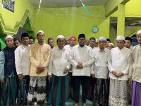 FOTO: Dukungan dari kalangan kiai pondok pesantren se-Kecamatan Ambunten dan Pasongsongan, menyatakan dukungan untuk pasangan calon (paslon) Fauzi-Imam (FAHAM) di Pilkada Sumenep 2024.
