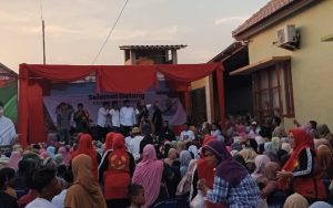 Achmad Fauzi Sapa Ribuan Emak-Emak di Sapeken, Diminta Lanjutkan ‘Bismillah Melayani’
