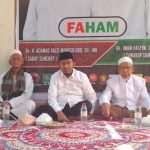 FOTO: Calon Bupati Sumenep nomor urut 2 Achmad Fauzi Wongsojudo saat bersilaturahim dengan ribuan masyarakat Pulau Oksigen Giliyang, Kecamatan Dungkek.