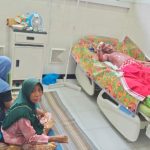 FOTO: Salah satu pasien saat menjalani perawatan gratis dari program UHC di RSUD Moh Anwar Sumenep.