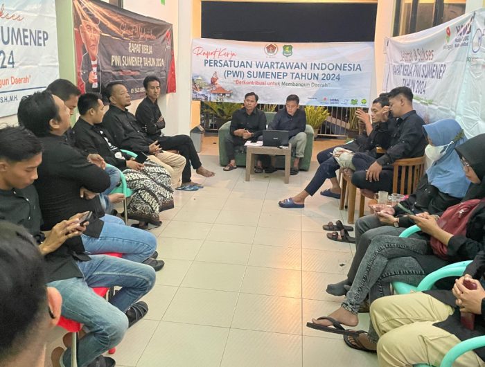 FOTO: Pengurus dan anggota PWI Kabupaten Sumenep menggelar Rapat Kerja (Raker) di Kota Batu, Malang, Jawa Timur, pada 21-22 Desember 2024.