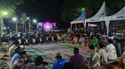 FOTO: Pengelola Spot Pancing Pantai Matahari Lobuk mengisi malam pergantian tahun 2024 menuju 2025 dengan doa bersama. Selasa (31 Desember 2024) malam.