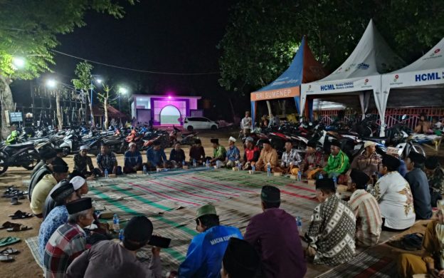 Pengelola Pantai Matahari Lobuk Isi Malam Pergantian Tahun dengan Doa Bersama