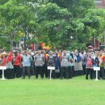 FOTO: Para ASN di lingkungan Pemkab Sumenep saat mengikuti apel gabungan, di halaman kantor Bupati Sumenep, Kamis (02 Januari 2025).