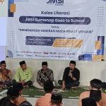 FOTO: Pengurus JMSI Kabupaten Sumenep, Madura, Jawa Timur, saat menggelar kelas Literasi di Yayasan Al-Ittihad Lembung Timur, Kecamatan Lenteng. Sabtu (25 Januari 2025).