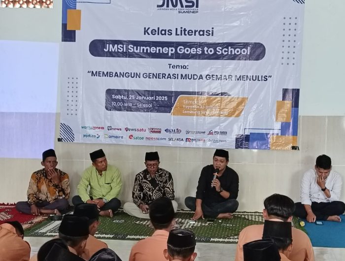 FOTO: Pengurus JMSI Kabupaten Sumenep, Madura, Jawa Timur, saat menggelar kelas Literasi di Yayasan Al-Ittihad Lembung Timur, Kecamatan Lenteng. Sabtu (25 Januari 2025).
