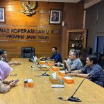 FOTO: Jaringan Media Siber Indonesia (JMSI) Jawa Timur (Jatim) akan berkolaborasi dengan Dinas Koperasi dan Usaha Kecil Menengah (UKM) Provinsi Jatim menggelar sarasehan bertajuk “Peran Media Siber Berdayakan UKM di Jatim”.